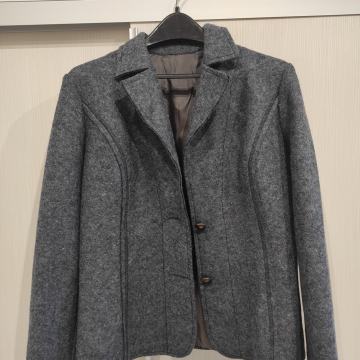 Sivi ženski sako - veličina L