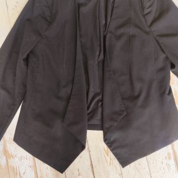 Svečani crni sako za punije