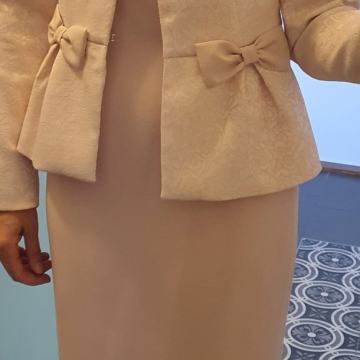 Svečani ženski komplet - haljina i blejzer do struka