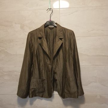 Talijanski laneni sako.