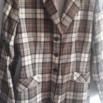 VINTAGE ZENSKI KARIRANI  SAKO vel.44