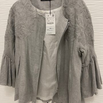 zara jakna sako s novo