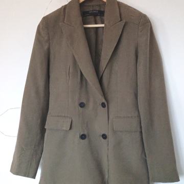 Zara maslinasti sako s dvorednim kopčanjem