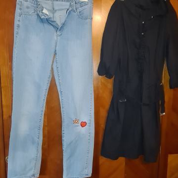 Ženska odječa XS, S i M, praznim ormar