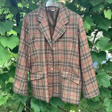 Zenski karirani sako