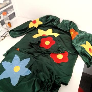 Ženski kostim za razne prigode