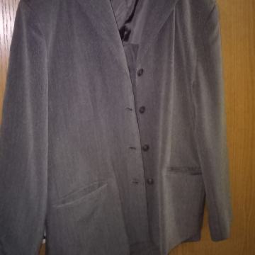 Ženski kostim vel. 42