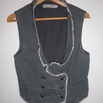 ŽENSKI LAGANI TRAPER PRSLUK 34 / 36 S