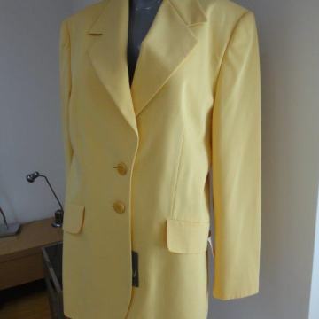 Ženski sako nježno žute boje, elegantan, novo