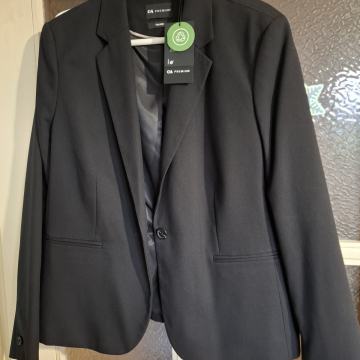 Ženski sako  NOV