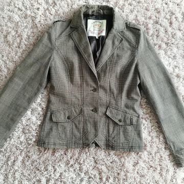 Ženski sako s.Oliver veličina 40