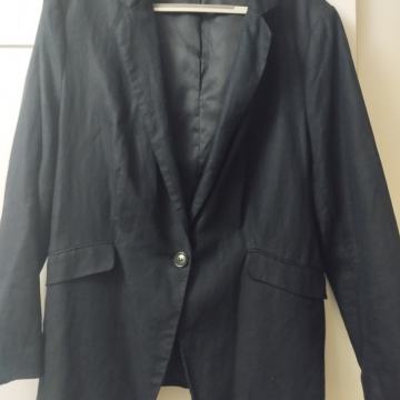 Ženska dva povoljna sakoa