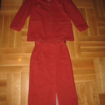 Ženski vuneni kostim , vel. 40 - 42 šivan po mjeri. Topli , zimski