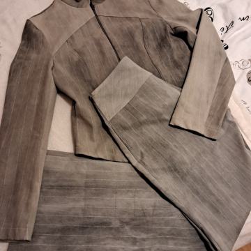 Žensko odijelo vel. M