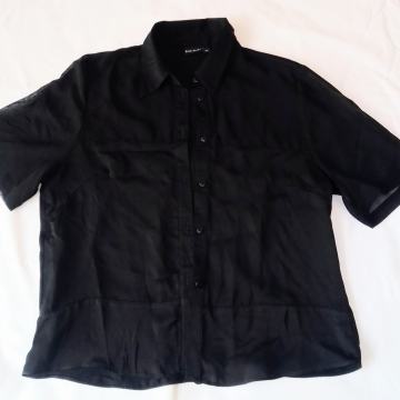 2+1 gratis! Elegantna crna košulja s prozirnim rukavima, br.36/38