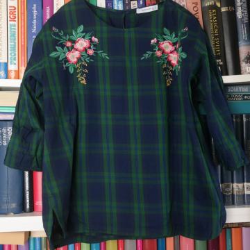 38 Reserved bluza kao nova