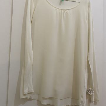 Benetton bijela bluza