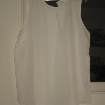 BIJELA BLUZA VEL. 40  NOVO