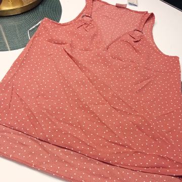 BLUZA NA TOČKICE vel. 36 - NOVO