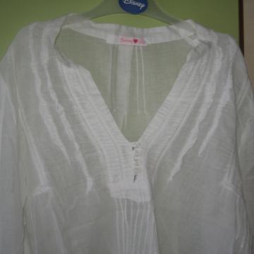 BIJELA KOŠULJA VEL. 38  NOVO