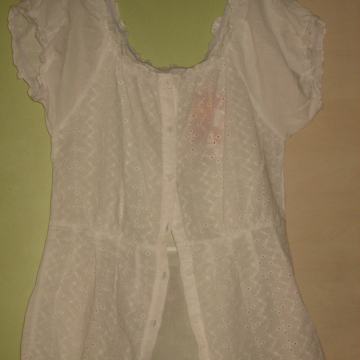 BIJELA ROMANTIČNA BLUZA - KOŠULJA - MAJICA vel. 38  NOVO