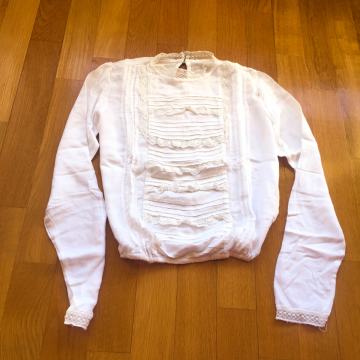 ČIPKANA BIJELA BLUZICA