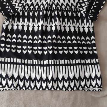 Crno bijela bluza Vero Moda