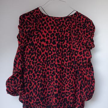 Crvena košulja animal print Zara 36