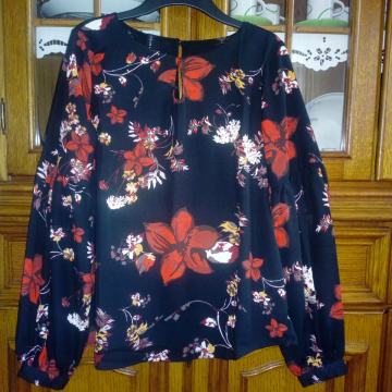 Cvjetna bluza, novo