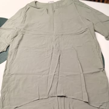 MASLINASTO ZELENA BLUZA KOŠULJA VEL.40 I 42 - NOVO