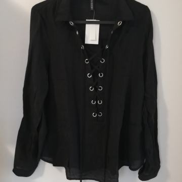 H&M crna košulja sa vezicom vl.38 /TOTALNA ČISTKA