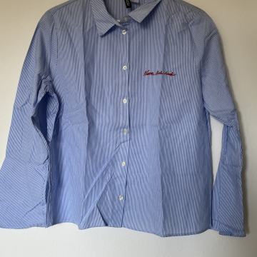 H&M prugasta košulja vl. 38/ TOTALNA ČISTKA