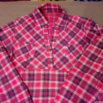 Karirana roza košulja