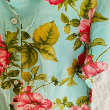 Ljetna cvjetna bluza
