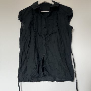 Crna romantična košulja/ bluza vl.S