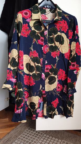 Šarena, cvjetna košulja/tunika