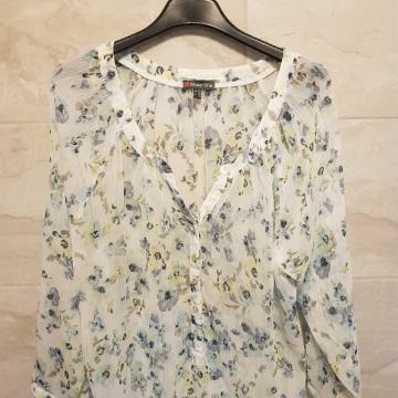 Street One bluza, šir.48, duljina 68 cm.