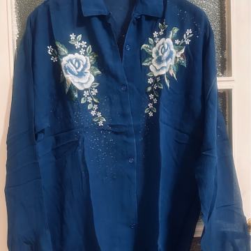 Tamno plava ženska košulja