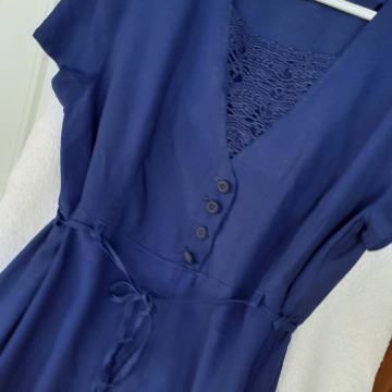 NOVA tamnoplava ljetna bluza sa heklanim umetkom L/42