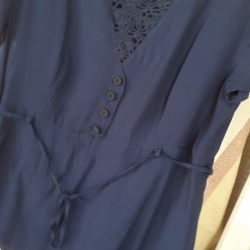 Nova tamnoplava tunika-bluza L/42