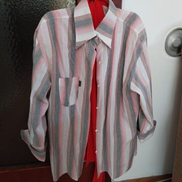 Ugodna košulja s 3/4 rukavima