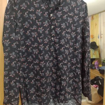 Zenska bluza . Broj 38. ONLY