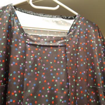 Ženska bluza dekorativna točkasta