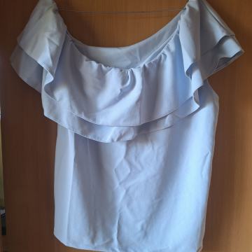 Ženska bluza na rame Mohito