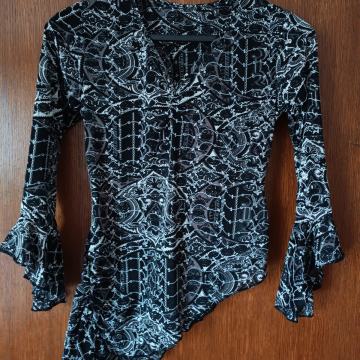 ŽENSKA BLUZA VEL.36