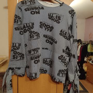 Zenska bluza . ZARA. Vel . S