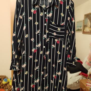 Zenska kosulja duga. Vel . S/M