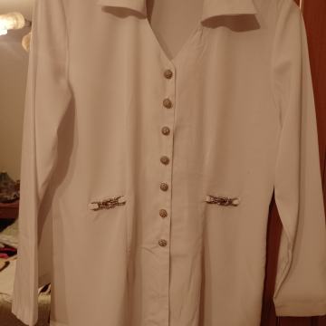 Zenska kosulja. Size S .