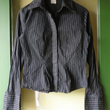 ŽENSKA LAGANA PAMUČNA KOŠULJA 36 / 38 S