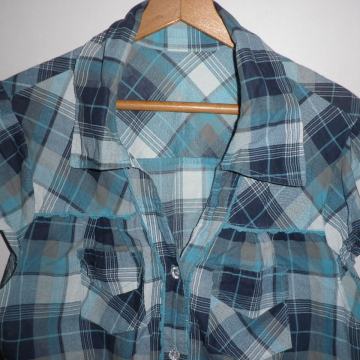 ŽENSKA LAGANA PAMUČNA KOŠULJA 38 - 40 M